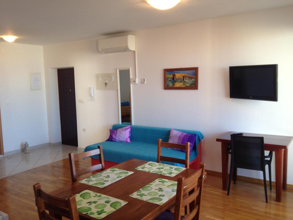 Gala Apartments Omiš Zewnętrze zdjęcie