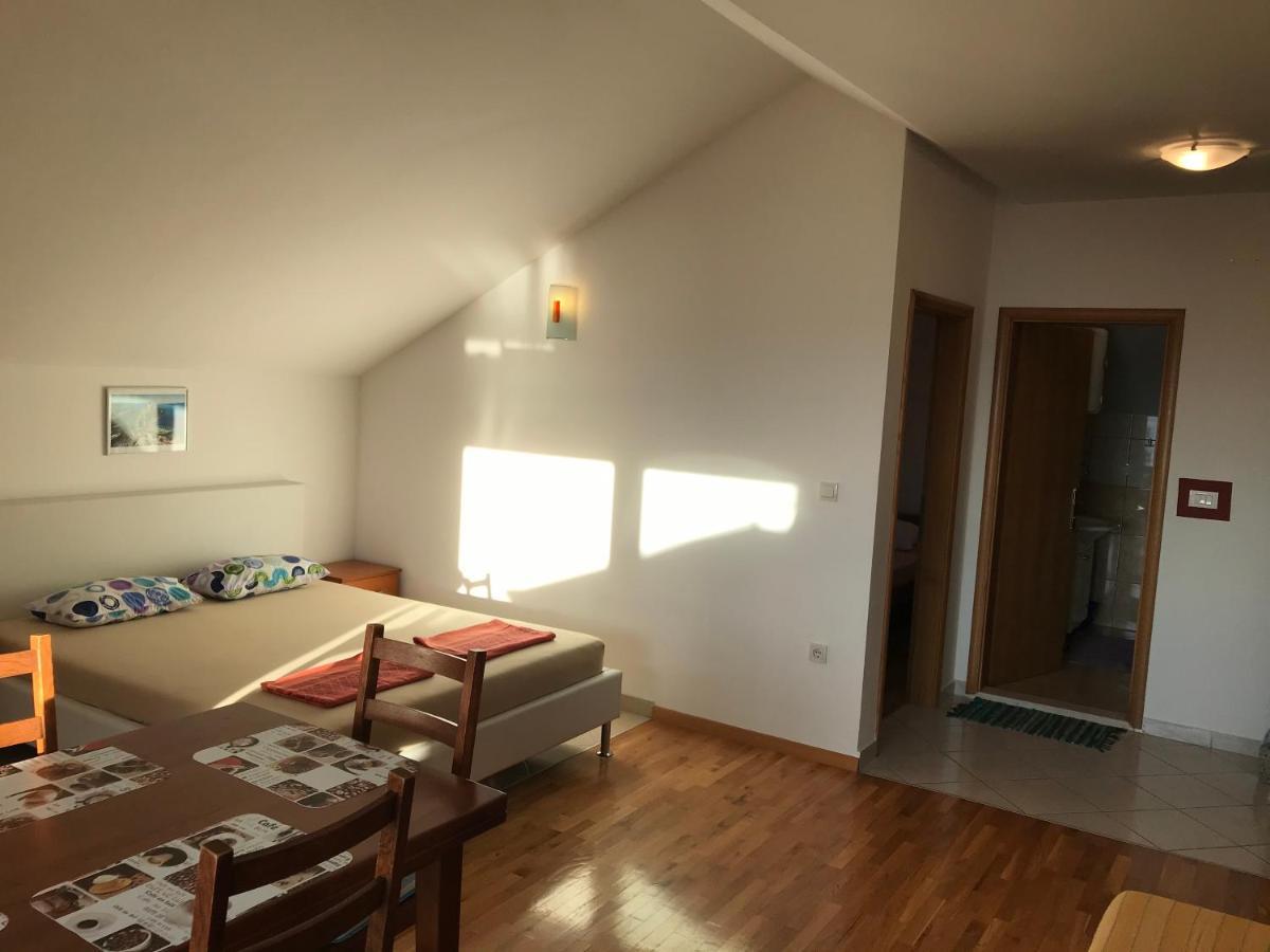 Gala Apartments Omiš Zewnętrze zdjęcie